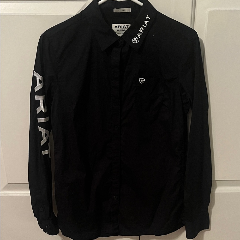Ariat button up fitted shirt